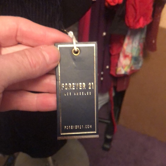 NWT Forever 21 Women’s Overalls size small From Los Angeles California - Picture 3 of 14